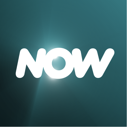 Logo di NOW con scritta bianca in stile bold su sfondo sfumato verde acqua con effetto luce centrale.