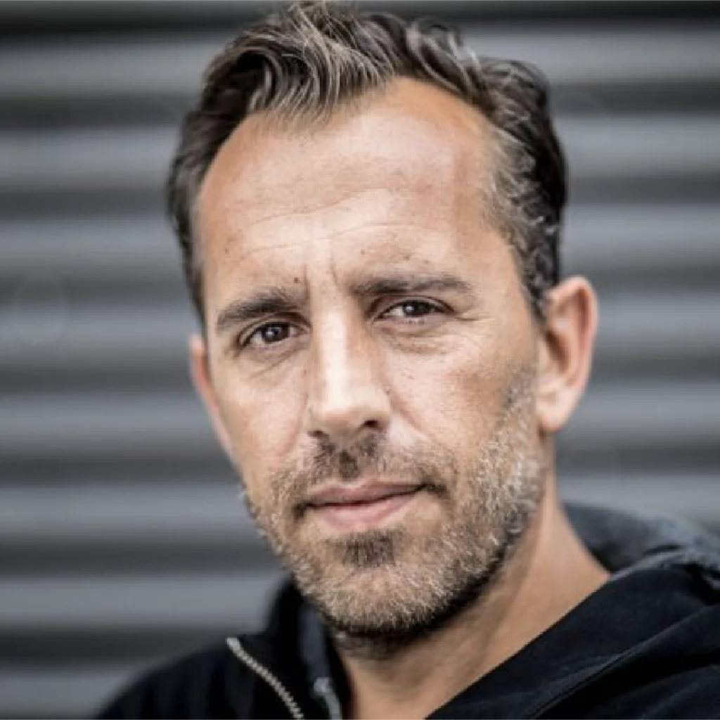 Primo piano di Nikolaj Arcel, regista del film “La terra promessa”